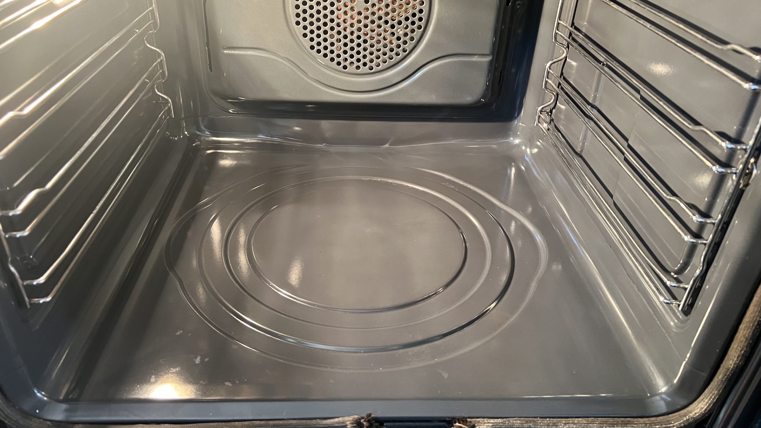Cleaned with professional solutions smeg oven